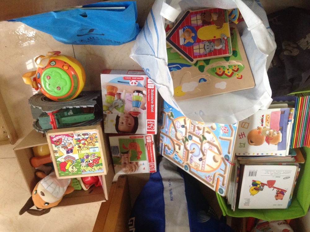 2、3岁宝宝的玩具和书一次性处理
